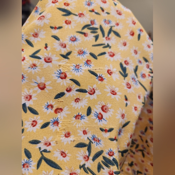 Shein Yellow Floral Mini Sundress with Tie-back and Cutout in Front - Picture 5 of 5